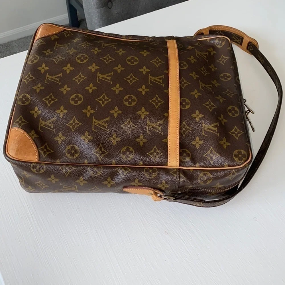 Louis Vuitton Monogram Danube GM Travel Unisex Crossbody Bag
